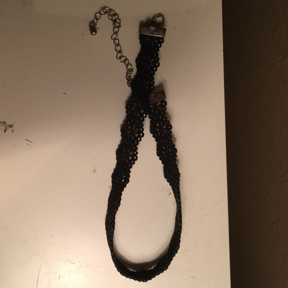 Black choker